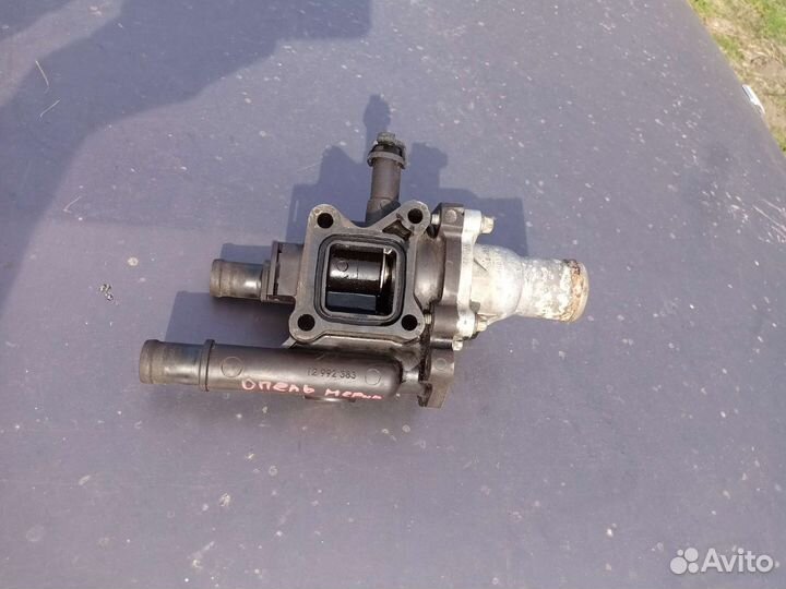 Корпус термоста opel zafira 2011 оригинал 1.8