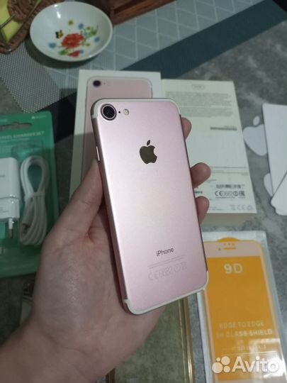 iPhone 7, 32 ГБ