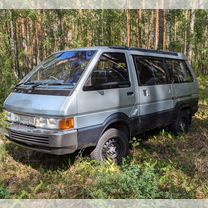 Nissan Largo 2.0 AT, 1990, 250 000 км, с пробегом, цена 260 000 руб.