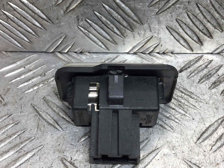 Подсветка номера Mercedes E-klasse a2118200756 648961