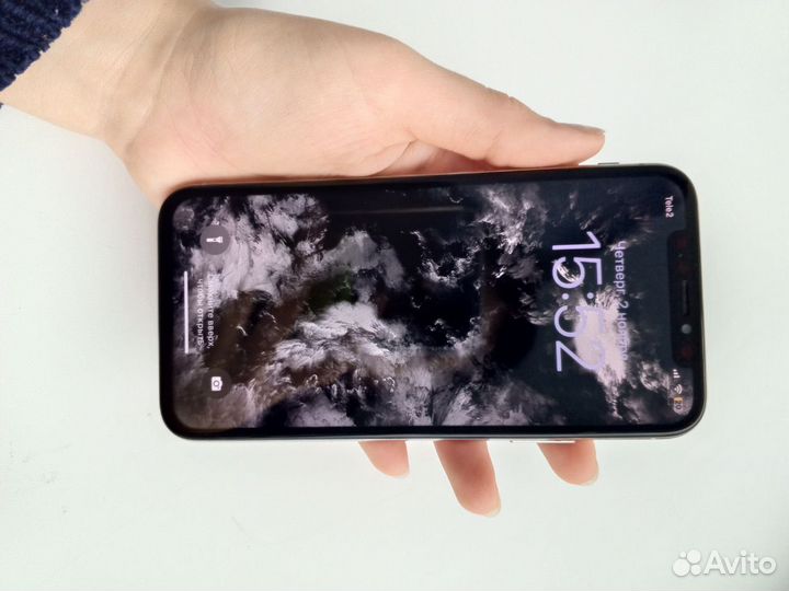 iPhone X, 64 ГБ
