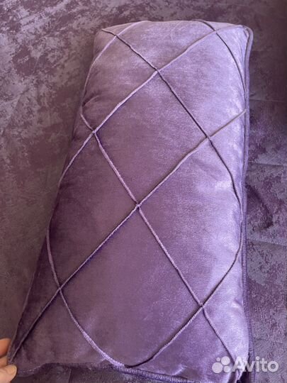 Покрывало и подушки