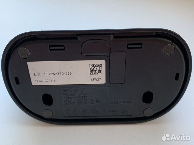 Заряная база Sony Xperia и iPhone