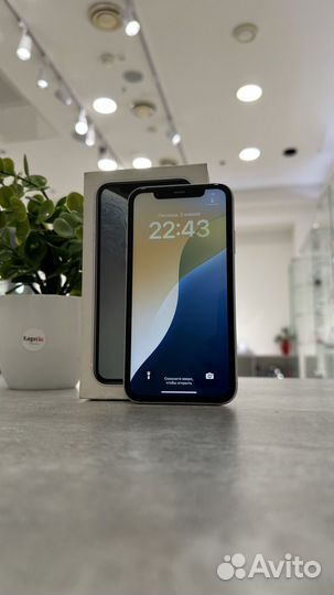 iPhone Xr, 64 ГБ