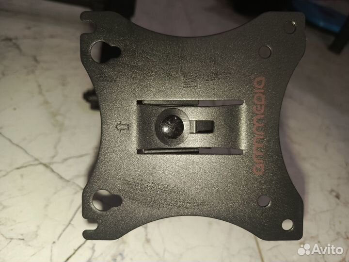 Кронштейн для монитора