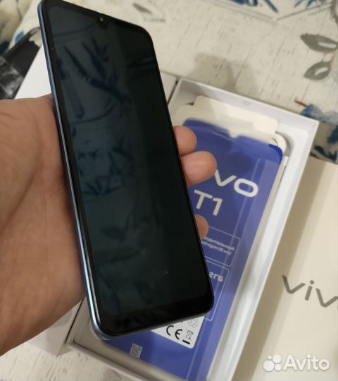 Vivo T1, 8/128 ГБ