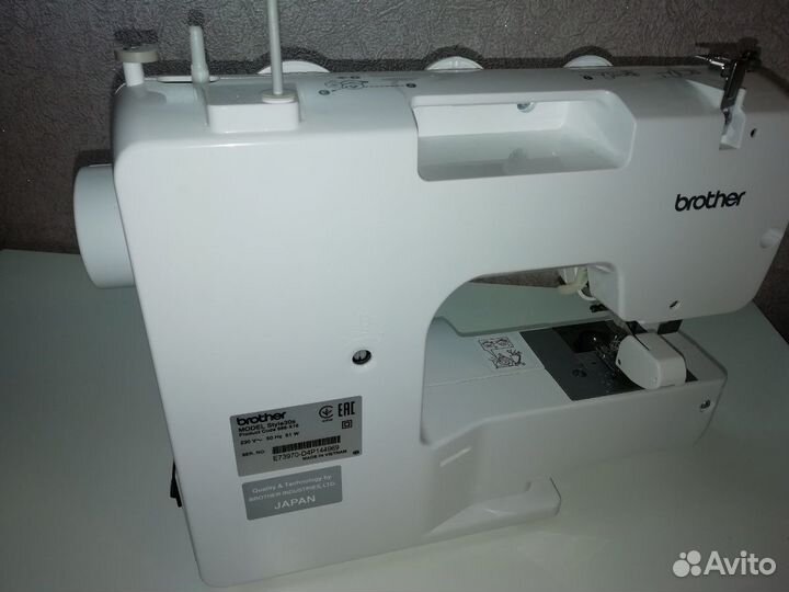 Швейная машина