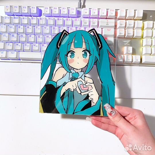 Аниме на стекле, Хатсуне Мику