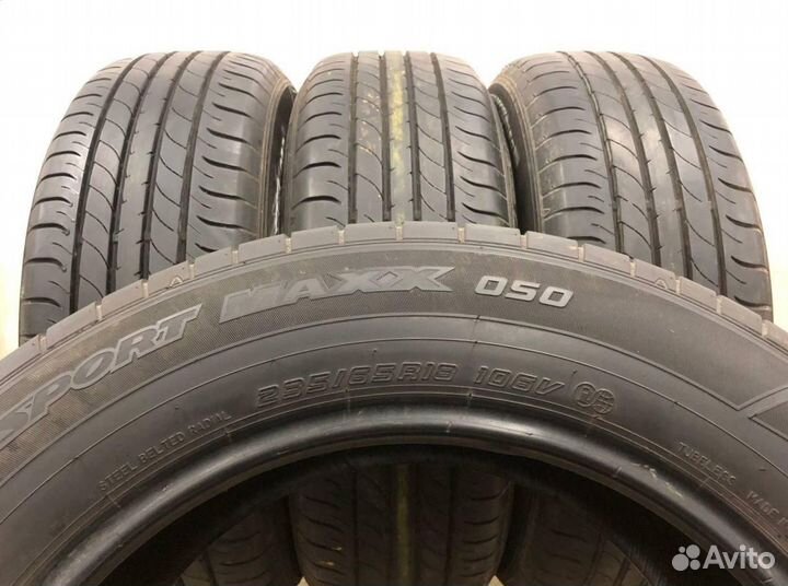 Dunlop SP Sport Maxx 050 235/65 R18 106V