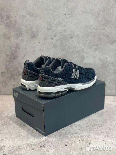 Кроссовки New Balance 1906