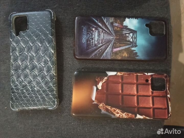 Чехлы + зарядное и документы