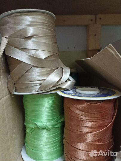 Косая бейка атласная 15-16 мм, в бабинах