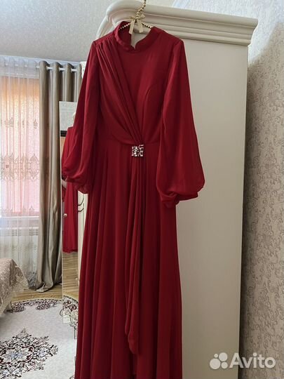 Вечернее платье