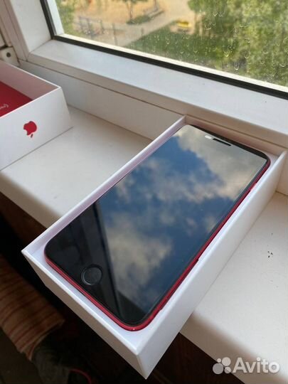 iPhone 8 Plus, 64 ГБ