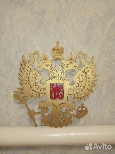 Герб россии из дерева. Ручной работы