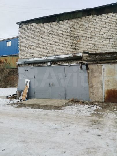 Гараж, > 30 м²