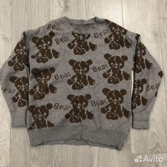 Свитер женский