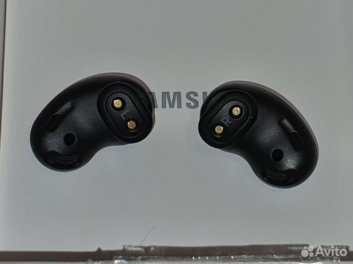 Наушники Galaxy buds live