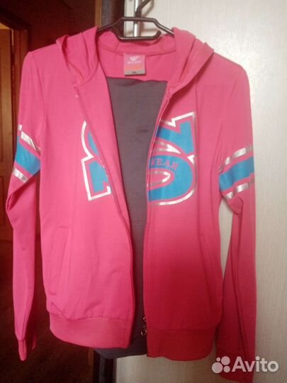 Спортивный костюм женский