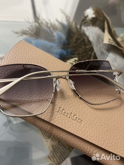 Солнцезащитные очки Max mara