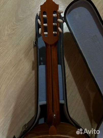 Классическая гитара Cremona