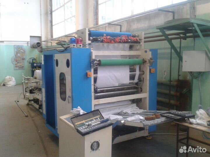 Станок для производства салфеток V-сложения