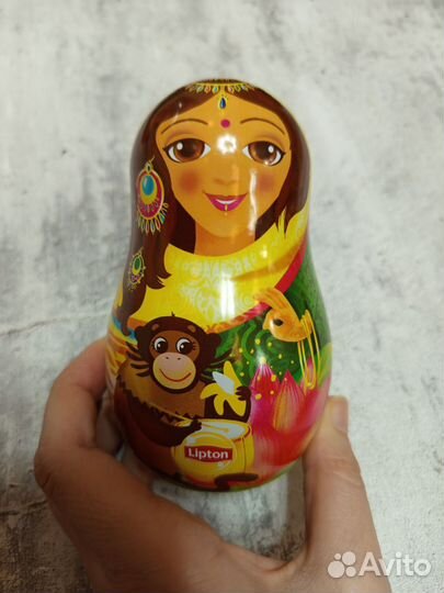 Жестяные банки от чая - снеговик, матрёшка, звезда