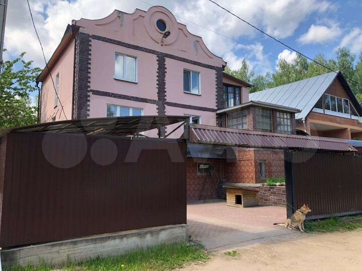 Дом 274 м² на участке 12 сот.