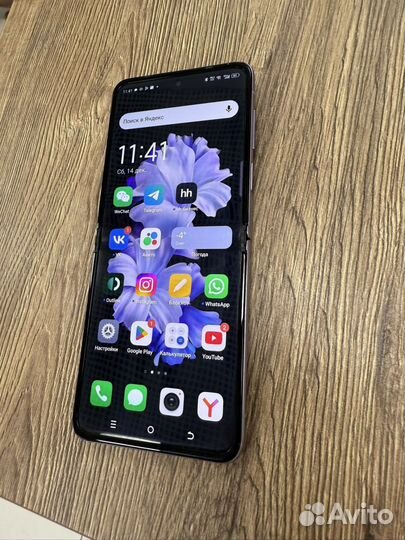 TECNO Phantom V Flip, 8/256 ГБ