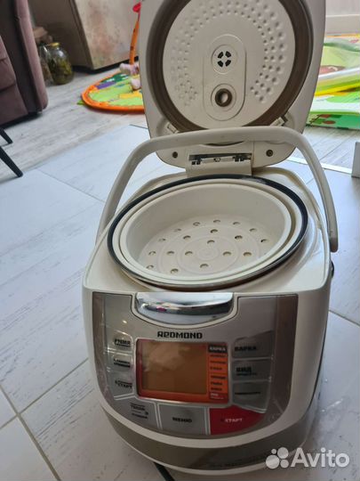 Мультиварка redmond RMC- M4502