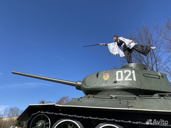 Косплей шинобу кочо и меч