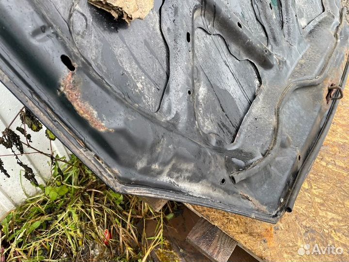 Капот Mitsubishi Lancer седан 4G63 2006