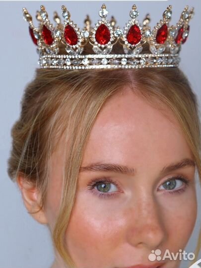 Образ императрицы + корона или диадема