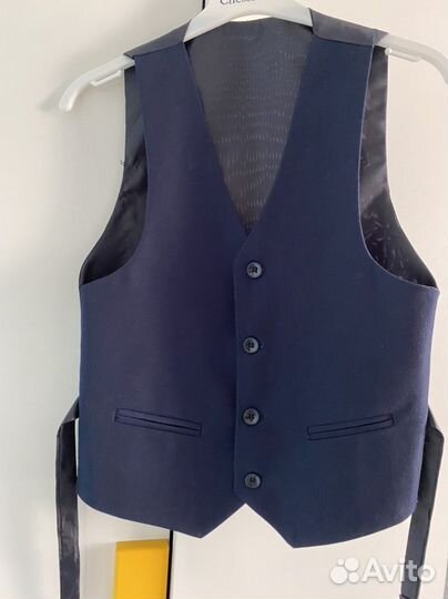 Пиджак с жилетом. Рост 134-140