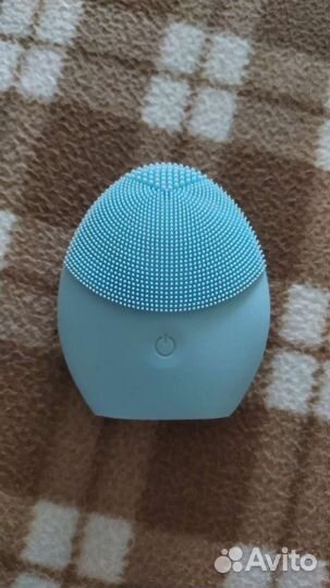 Ультразвуковая щетка для лица