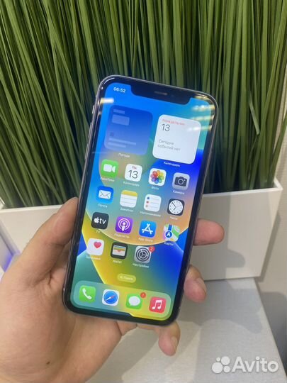 iPhone 11, 64 ГБ