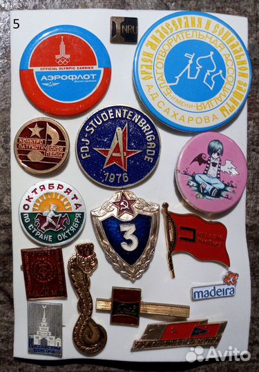 Продаю значки