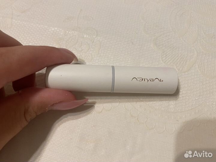 Помада красная