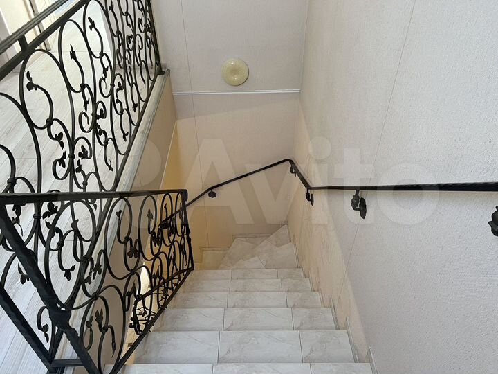 4-к. квартира, 120 м², 3/4 эт.