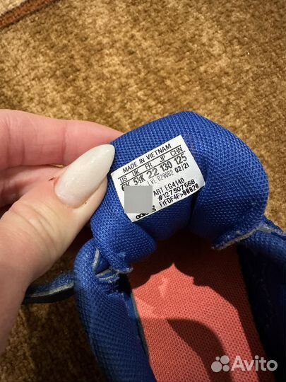 Кроссовки детские adidas 22