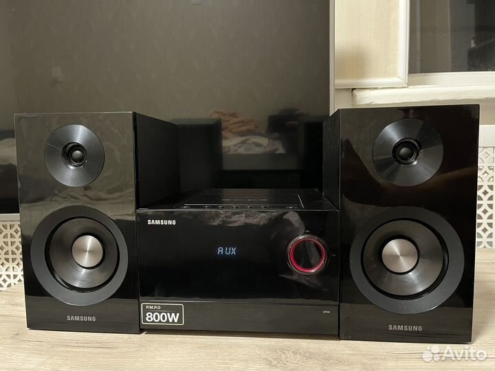 Музыкальный центр samsung AUX MM-C330D колонки 70w