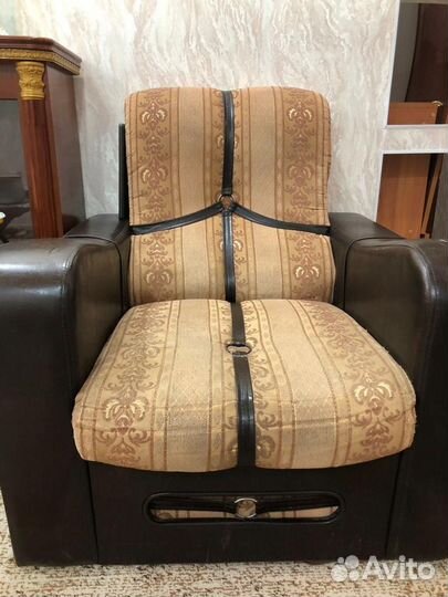 Угловой диван с креслом бу