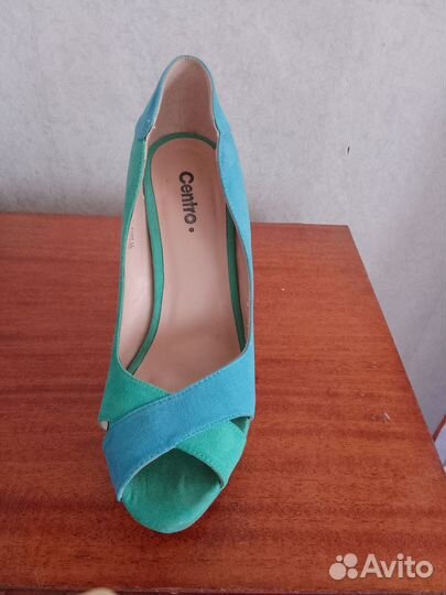 Туфли женские на высоком каблуке. Размер 38, 5