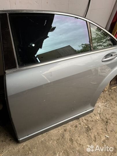 Дверь задняя для Мерседес S221