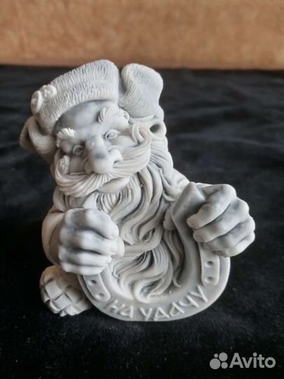 Фигурки из мраморной крошки