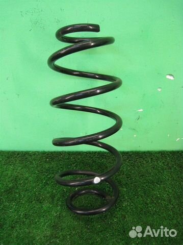 Пружина задней подвески Toyota Yaris P13 2015