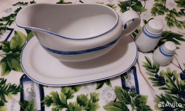 Набор столовой посуды