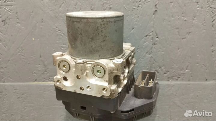 Блок абс, 1338009740 Lexus IS 220D-250-350 2006-2013 года