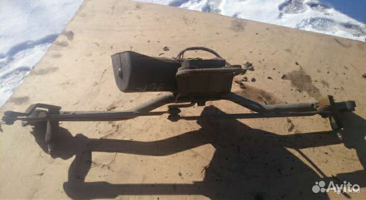 Трапеция стеклоочистителей с мотором Форд Эскорт