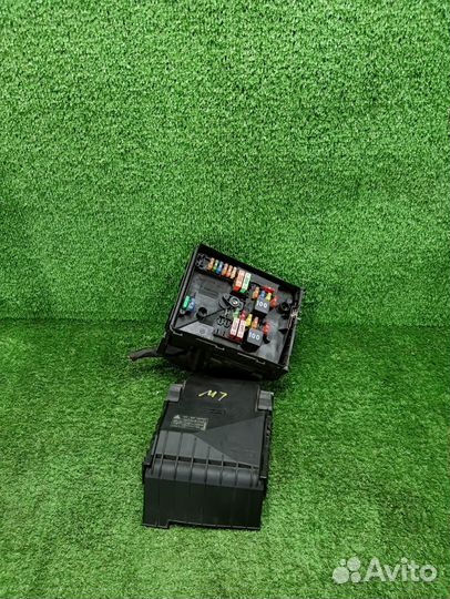 Блок предохранителей Volkswagen Tiguan